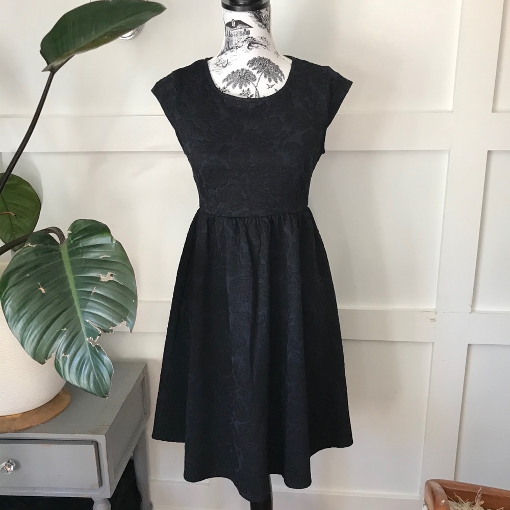Thyme maternity jacquard dress xs navy